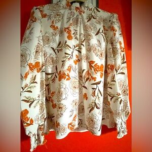 Beautiful fall floral top